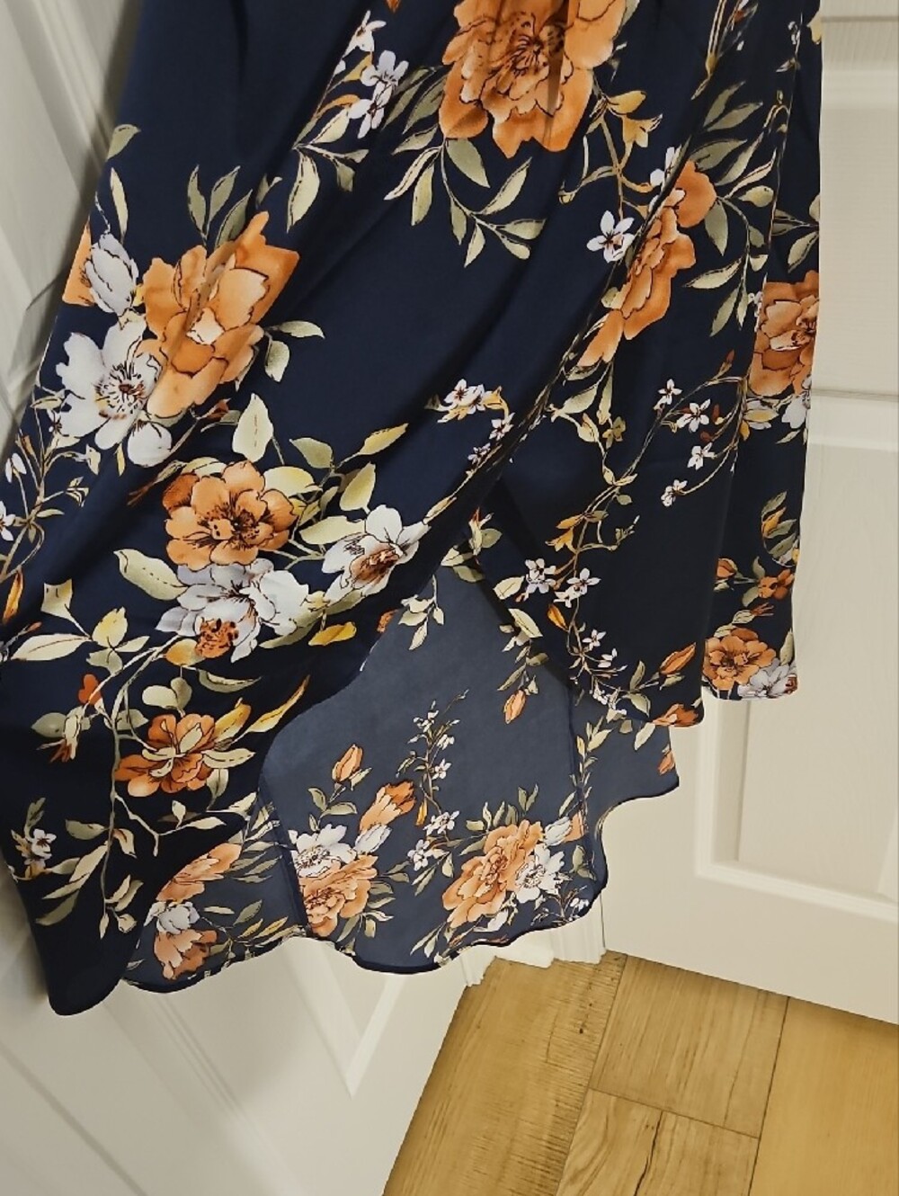 NWT Floral Lulus Dress - Picture 5 of 5